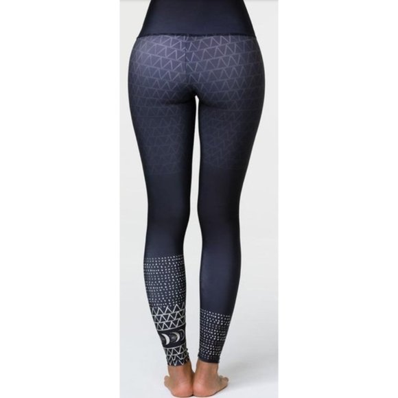 ONZIE High Rise Graphic Legging Las Lunas - Picture 2 of 11